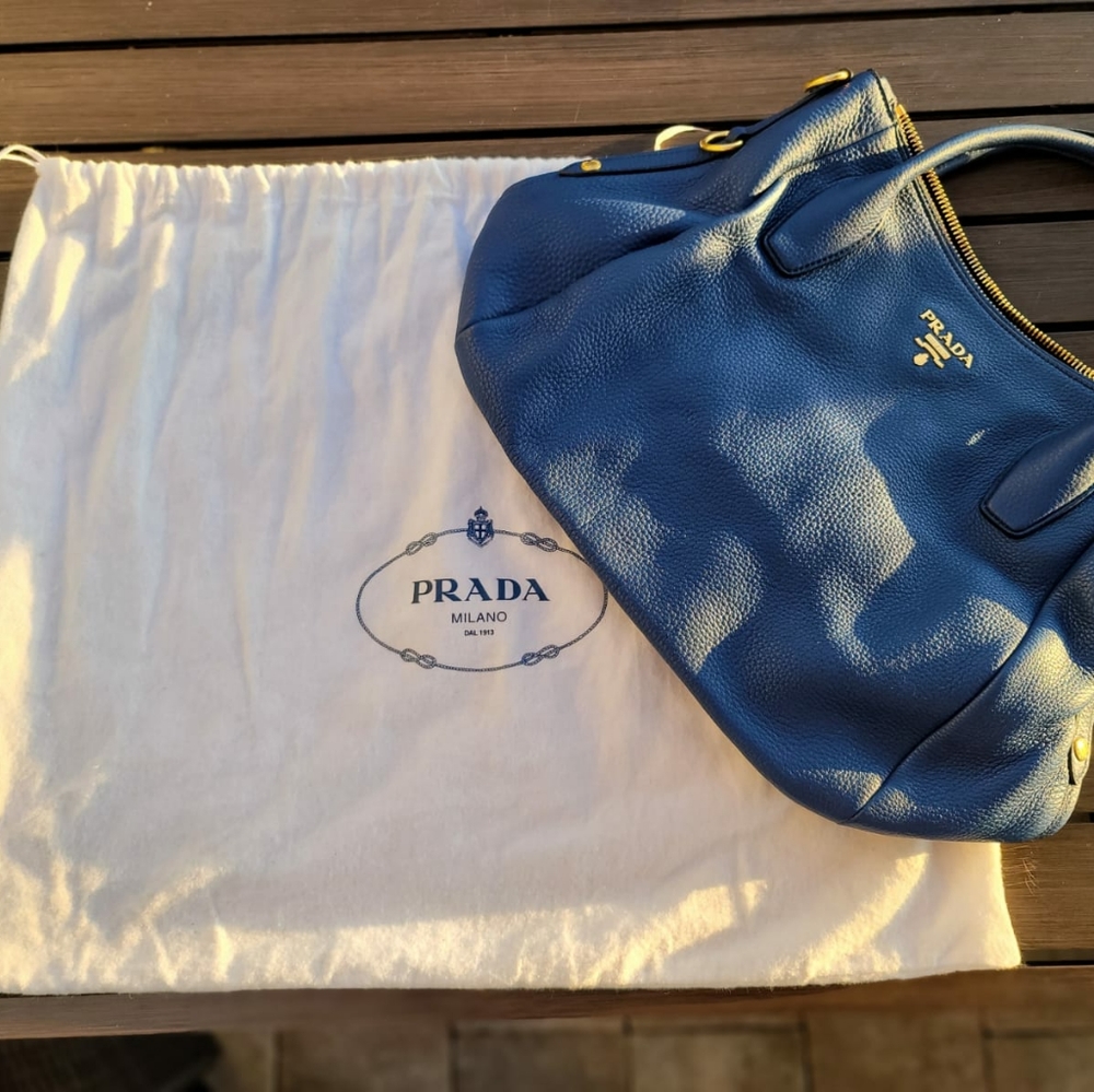 Original Prada Larga bag *** NEW and ORIGINAL *** - Picture 8 of 8